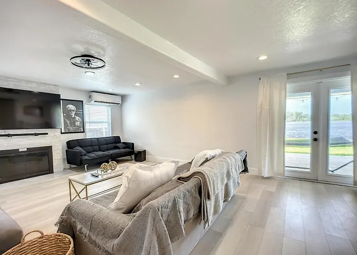 Trout River Oasis